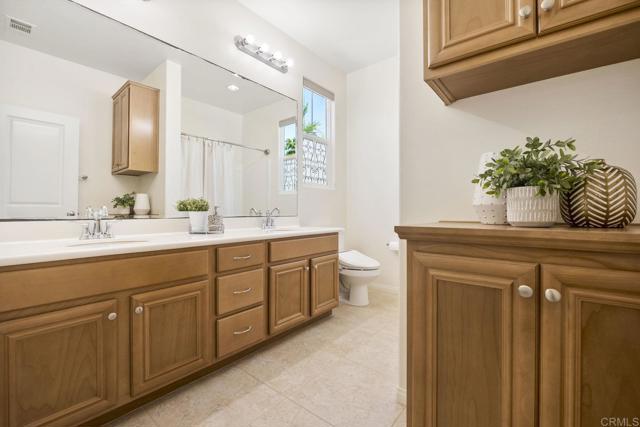 10511 Monterey Ridge Drive, San Diego CA: https://media.crmls.org/mediaz/0a2de495-25fb-4ee9-bb0c-67d2dbd02cf4.jpg