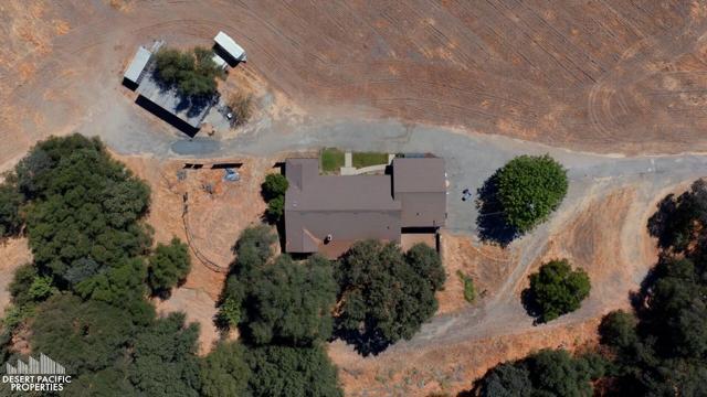 12201 Orange Blossom Rd, Oakdale CA: https://media.crmls.org/mediaz/0a2dfd80-752a-47a7-922b-4043684d4a16.jpg