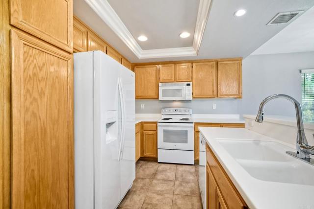 11840 Caminito Ronaldo, San Diego CA: https://media.crmls.org/mediaz/0a2e8349-d3d0-4f49-ba8c-44504b7702a9.jpg