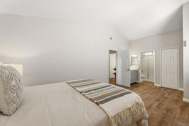 724 Hollowglen Road, Oceanside CA: https://media.crmls.org/mediaz/0a2ebf00-90bd-49ac-89d6-cf0eaf23169b.jpg