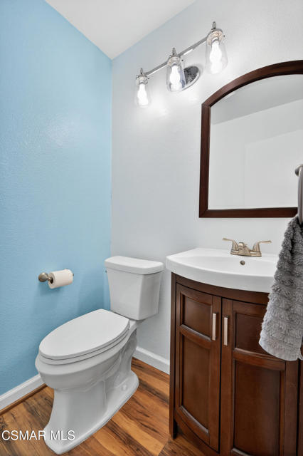 1182 Tivoli Lane, Simi Valley CA: https://media.crmls.org/mediaz/0a3047f4-9c15-4f65-9120-b928997ee2a4.jpg