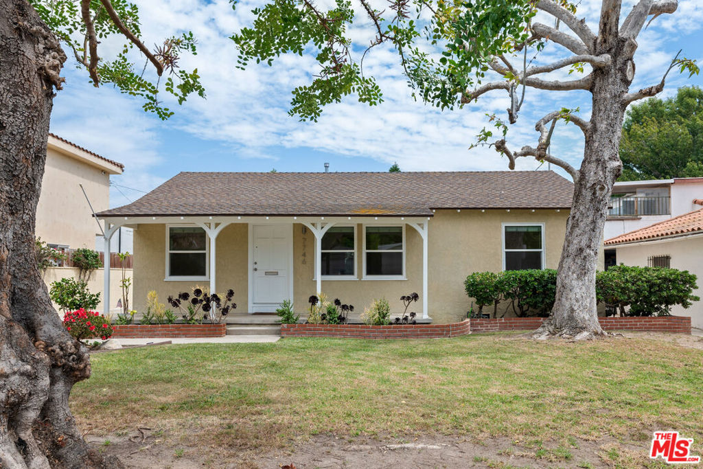 7746 Boeing Avenue — Ranch