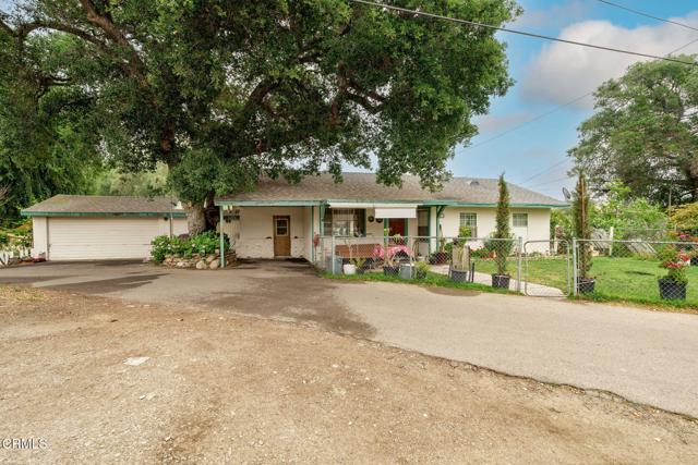 1151 Grant Line Street, Santa Paula CA: https://media.crmls.org/mediaz/0a31645a-fb8f-4ce9-9b53-3ac1a3e4458c.jpg