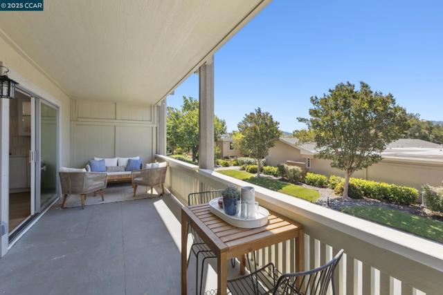 2101 Golden Rain, Walnut Creek CA: https://media.crmls.org/mediaz/0a31d940-19e2-4e95-b4f0-2a6f6c79cae7.jpg