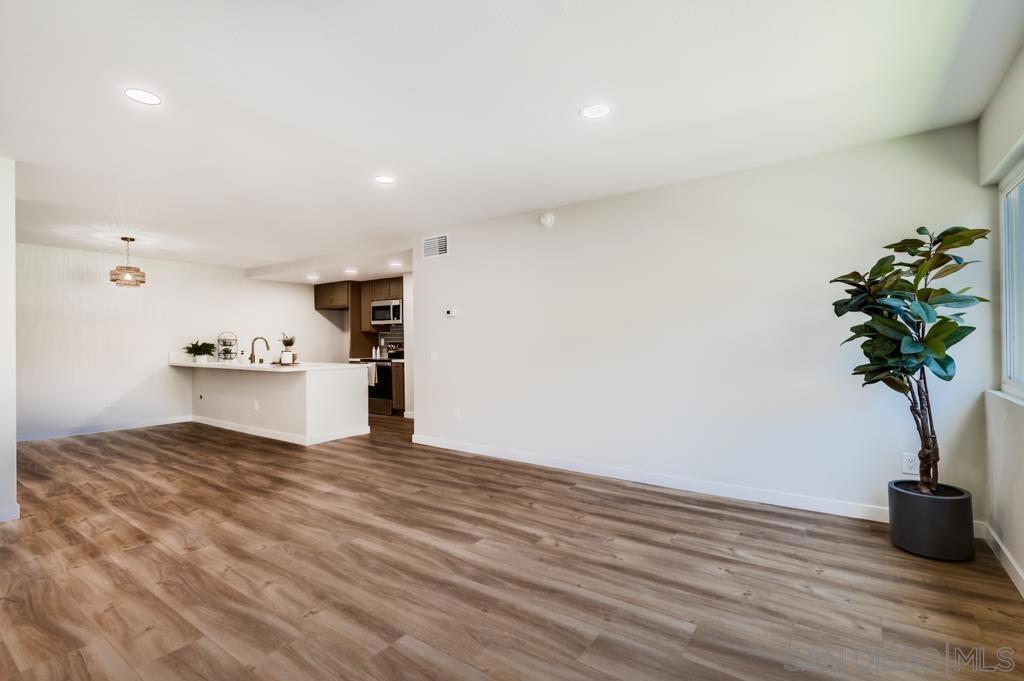 10737 San Diego Mission Rd