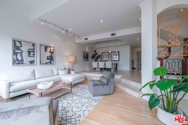 Drew Fenton | 6473 Zuma View Place Malibu CA | MLS: 7413563