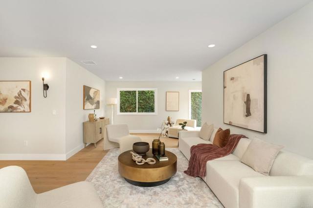 Detail Gallery Image 15 of 31 For 219 W Acacia Ave, El Segundo,  CA 90245 - 4 Beds | 2 Baths