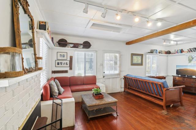 719 Jersey Ct, San Diego CA: https://media.crmls.org/mediaz/0a3758fd-702b-4cd1-95a1-fb60e2c6ff50.jpg