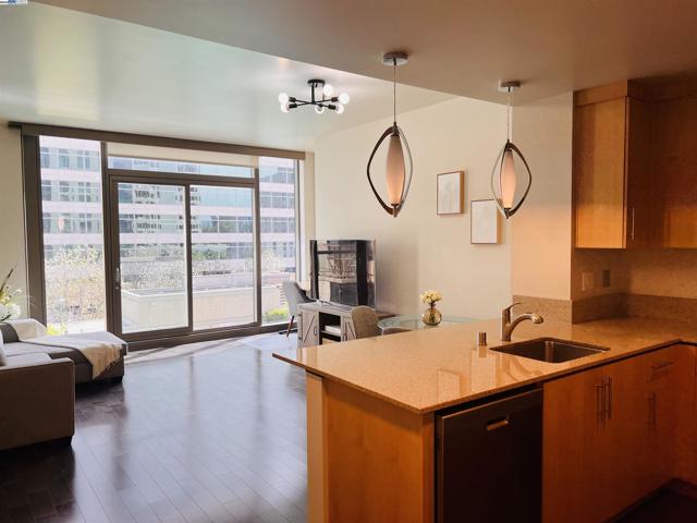 38 N Almaden Blvd, San Jose CA: https://media.crmls.org/mediaz/0a37bab2-96ae-4159-a592-383ae8db0945.jpg