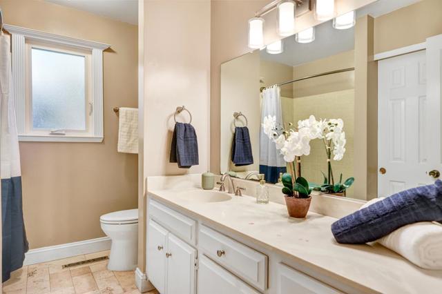 150 El Portola Drive, Sonoma CA: https://media.crmls.org/mediaz/0a3844ec-eab1-4447-825f-59332196b4b6.jpg