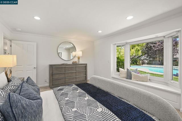 1023 White Gate Rd, Alamo CA: https://media.crmls.org/mediaz/0a38f522-5cbc-4b13-b3d3-8843e3f588dc.jpg