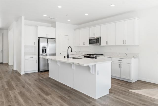 1609 Mauzy Way, El Cajon CA: https://media.crmls.org/mediaz/0a392e43-cd93-4586-b925-0f09b8f62101.jpg