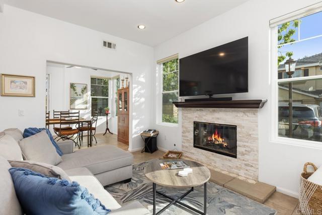 Detail Gallery Image 9 of 38 For 12415 Ruette Alliante, San Diego,  CA 92130 - 4 Beds | 2/1 Baths