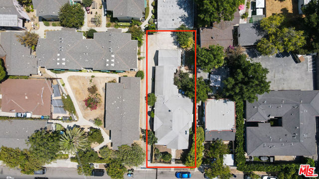 219 S Avenue 60, Los Angeles CA: https://media.crmls.org/mediaz/0a39dda6-478d-4aa4-bfed-b87c11f81683.jpg