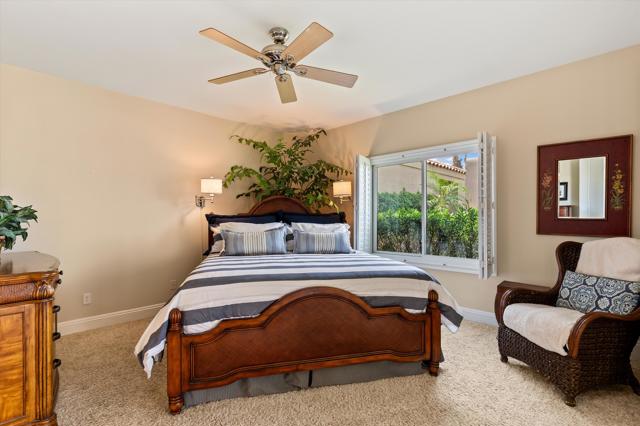 105 Lake Shore Drive, Rancho Mirage CA: https://media.crmls.org/mediaz/0a3ae050-679c-49bd-b7b1-6dd3f4d371dd.jpg