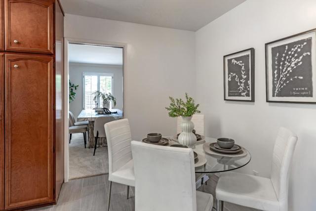 2435 Sharon Oaks Drive, Menlo Park CA: https://media.crmls.org/mediaz/0a3aec8f-dd12-450f-8e67-a2786c501201.jpg