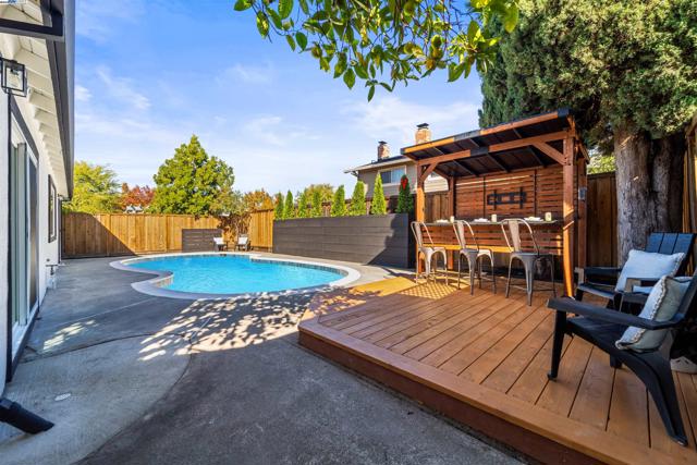 4119 Churchill Dr, Concord CA: https://media.crmls.org/mediaz/0a3b1794-462e-4fa0-8eec-e0bed1218025.jpg