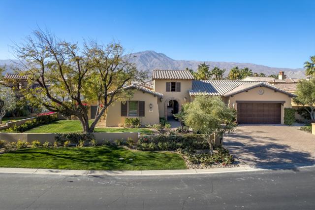 58703 Jerez, La Quinta CA: https://media.crmls.org/mediaz/0a3e1a73-b8d1-405e-aa6d-b5c52ce0b2ed.jpg