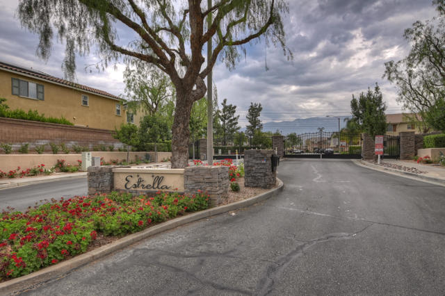 1431 Allium Court, Beaumont CA: https://media.crmls.org/mediaz/0a3f82bc-fdca-476e-81bc-ff49dd8b0e74.jpg