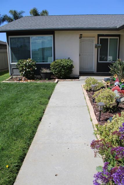 Detail Gallery Image 4 of 50 For 564 Larchwood Dr, San Marcos,  CA 92069 - 3 Beds | 2 Baths