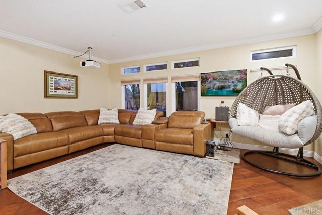 Detail Gallery Image 8 of 70 For 2345 Amber Oak Ln, Escondido,  CA 92027 - 4 Beds | 3 Baths