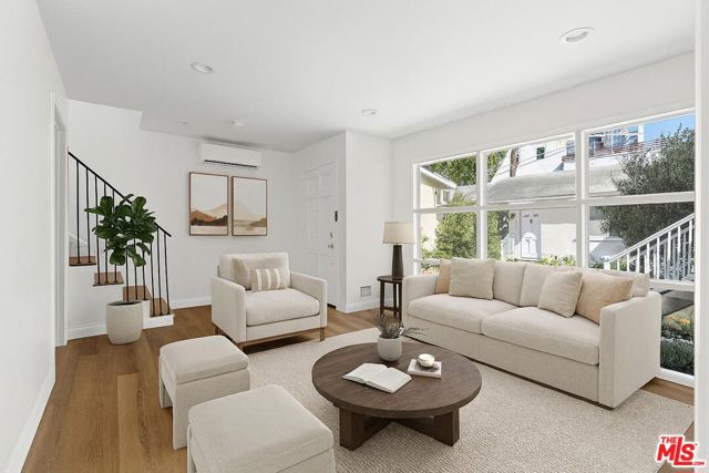 814 3rd Street, Santa Monica CA: https://media.crmls.org/mediaz/0a4037a1-18d0-45b8-9d3f-1bcc7ddf09ad.jpg