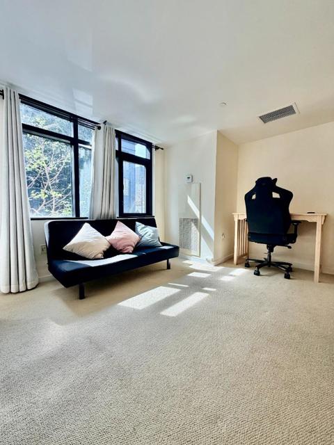 355 1st Street, San Francisco CA: https://media.crmls.org/mediaz/0a4192c3-39e0-4d78-bf1c-e7f3b251df2e.jpg