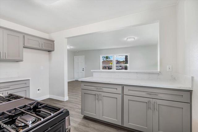 Detail Gallery Image 5 of 32 For 1518 Valley Park Dr, Oxnard,  CA 93033 - 3 Beds | 2 Baths