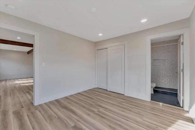 2804 Adeline Street, Emeryville CA: https://media.crmls.org/mediaz/0a4295f1-285d-4336-8955-80622a9fd5a0.jpg