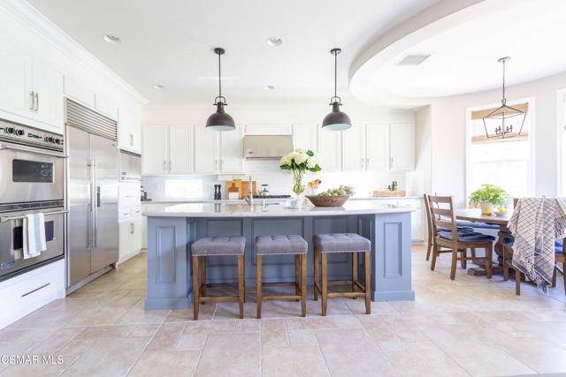 3269 Morning Ridge Avenue, Thousand Oaks CA: https://media.crmls.org/mediaz/0a42affd-ba12-43a1-b402-b06405f37b17.jpg