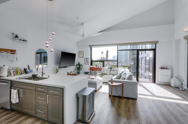 350 11th Ave, San Diego CA: https://media.crmls.org/mediaz/0a42bc64-bed1-44db-b698-320ad511ad9b.jpg