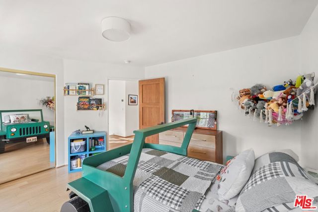 3418 Dorothy Road, Topanga CA: https://media.crmls.org/mediaz/0a42ed3b-3564-42ea-9ab8-29dcfba5873c.jpg