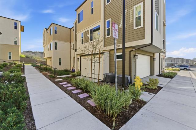 Image 37 of 54 For 796 Makani Street 3