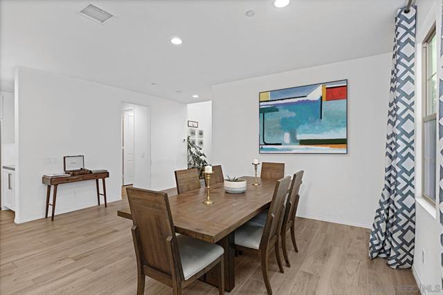 1091 Camino Cantera S, Chula Vista CA: https://media.crmls.org/mediaz/0a43cd1a-0e65-4a88-8f2a-f58f33f6b124.jpg
