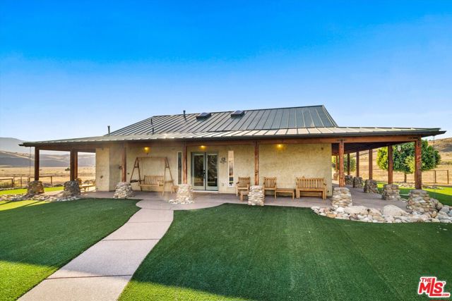 13750 Cuyama Highway, Cuyama CA: https://media.crmls.org/mediaz/0a43e04f-4795-4b0d-9926-1a535b6ec1c3.jpg