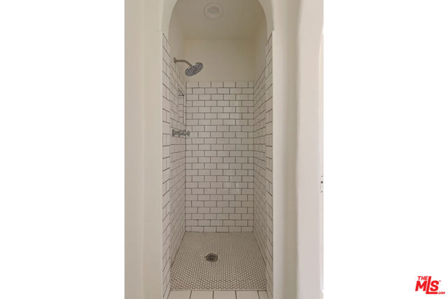 6856 Los Altos Place, Los Angeles CA: https://media.crmls.org/mediaz/0a453c36-5ce1-4423-bea2-08ecb099a1ef.jpg