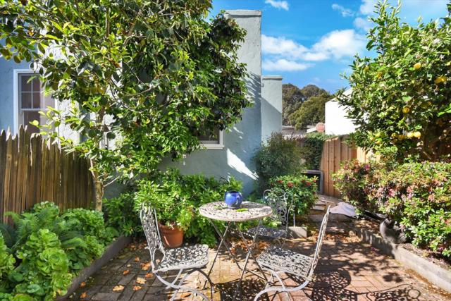 1137 Capuchino Avenue, Burlingame CA: https://media.crmls.org/mediaz/0a4587c8-8bc8-4779-9f87-9c4beec7f5d2.jpg