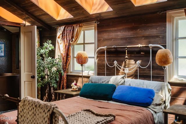4953 Alta Canyada Road, La Canada Flintridge CA: https://media.crmls.org/mediaz/0a465553-d3a8-4955-8fa9-eb92a085baab.jpg