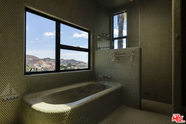 3 Bed Home for Sale in Los Angeles, California
