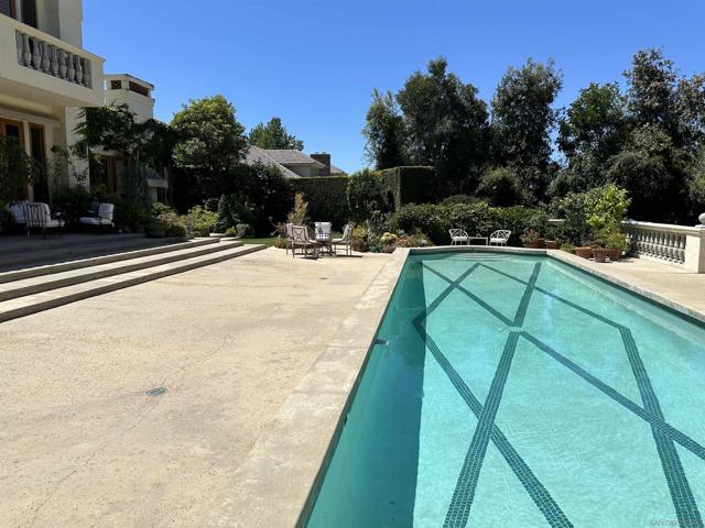 16730 Via De Los Rosales, Rancho Santa Fe, California 92067, 5 Bedrooms Bedrooms, ,5 BathroomsBathrooms,Single Family Residence,For Sale,Via De Los Rosales,240019084SD