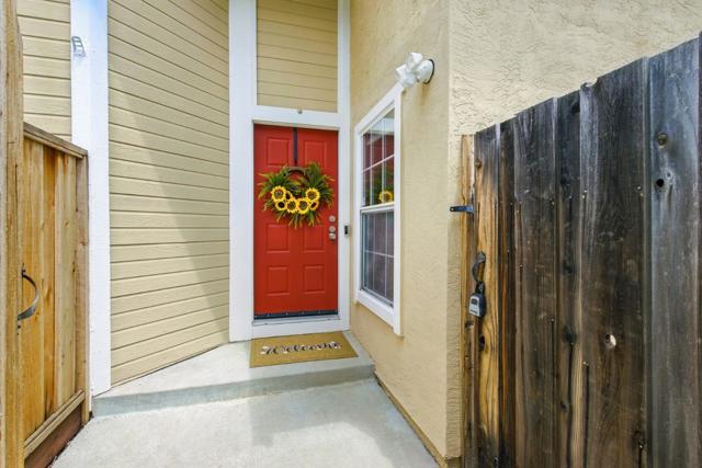 34348 Siward Drive, Fremont CA: https://media.crmls.org/mediaz/0a489866-3110-474c-b891-e1a70161a46d.jpg