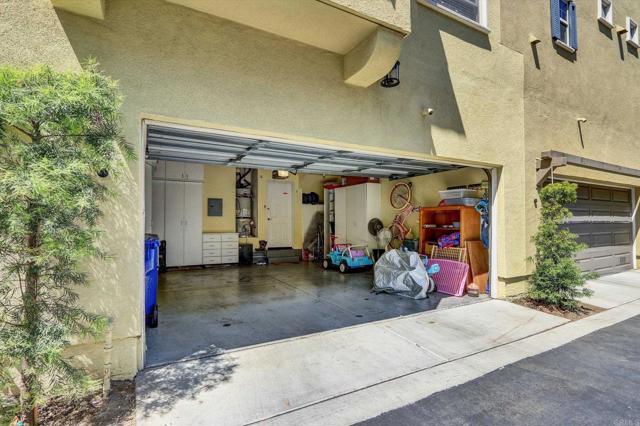 2640 Escala Circle, San Diego CA: https://media.crmls.org/mediaz/0a49aa78-9d8b-4f4b-a38e-860981e2200b.jpg