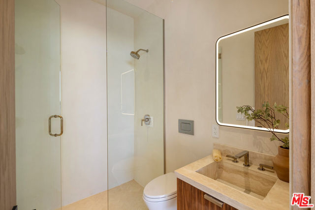 1525 Marlay Drive, Los Angeles CA: https://media.crmls.org/mediaz/0a49bdf2-63db-4bd0-900f-9ef9e6325de2.jpg