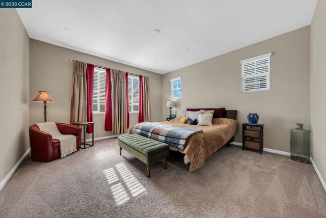 1037 Gridley Dr, Pittsburg CA: https://media.crmls.org/mediaz/0a4a4414-7922-437d-b0d1-cfb7c36bcd01.jpg
