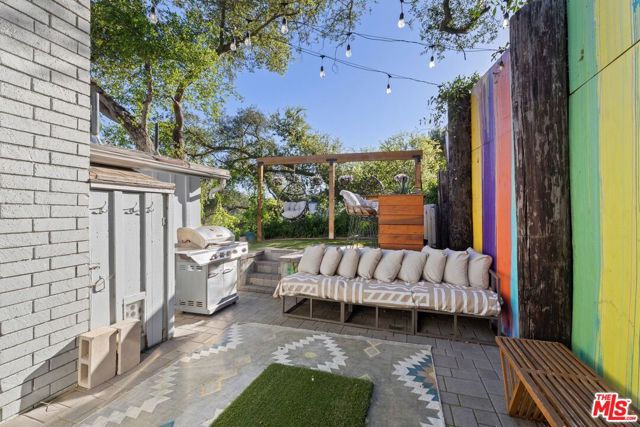 21936 Canon Drive, Topanga CA: https://media.crmls.org/mediaz/0a4a7c3e-93a5-4a1d-8a4f-cd6ac798cc80.jpg