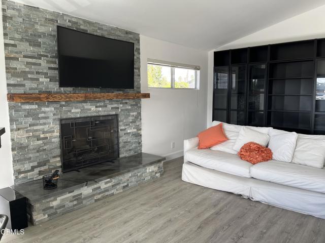 Detail Gallery Image 7 of 41 For 2827 Pierpont Bld, Ventura,  CA 93001 - 4 Beds | 4 Baths