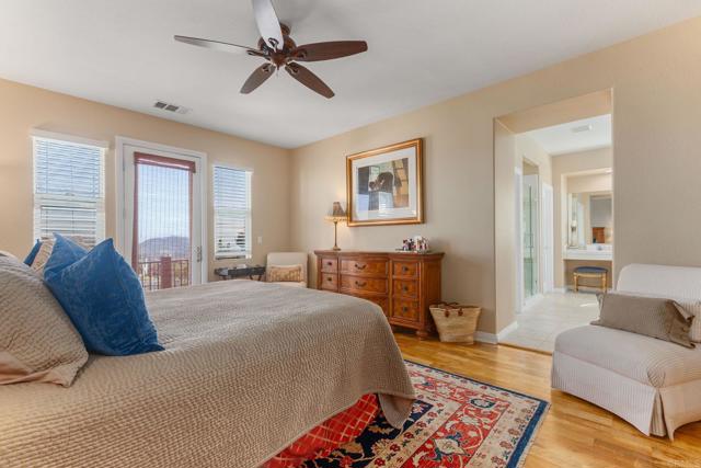 891 Antilla Way, San Marcos CA: https://media.crmls.org/mediaz/0a4d49e3-0b5d-4964-9786-4a15418eefae.jpg
