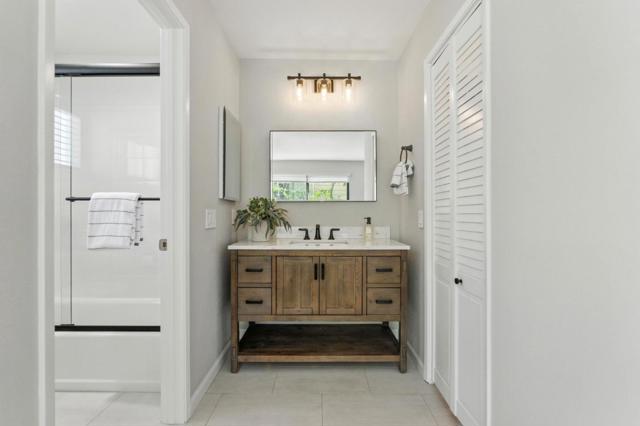 1090 Shoreline Drive, San Mateo CA: https://media.crmls.org/mediaz/0a4d4e10-eab2-45d6-b2c0-6d780c6fbf43.jpg