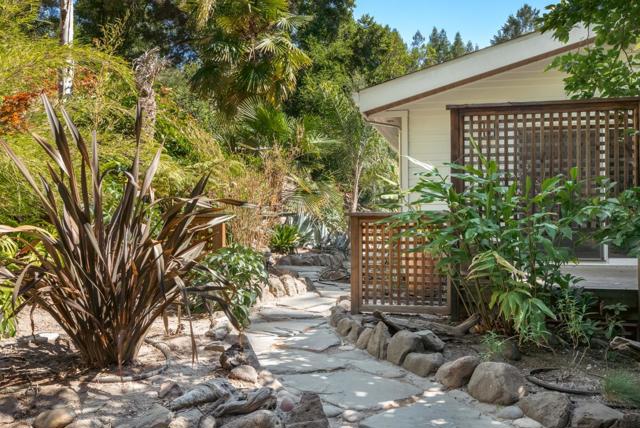 101 Endlich Drive, Santa Cruz CA: https://media.crmls.org/mediaz/0a4dffc4-bc75-4a09-be9e-e2dbd00bf133.jpg