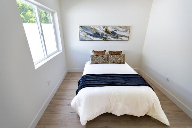 1513 California Street, Oceanside CA: https://media.crmls.org/mediaz/0a4e4045-4857-4e6a-8407-a15a8d6e4609.jpg